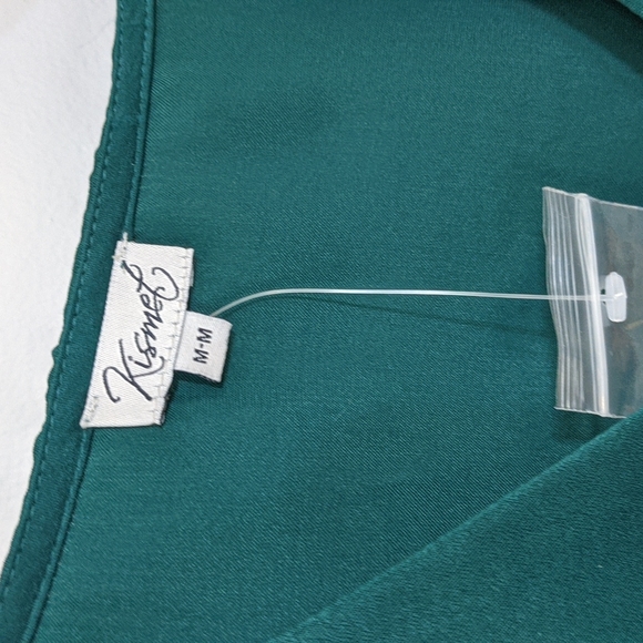 Brand new button up blouse - Picture 3 of 4